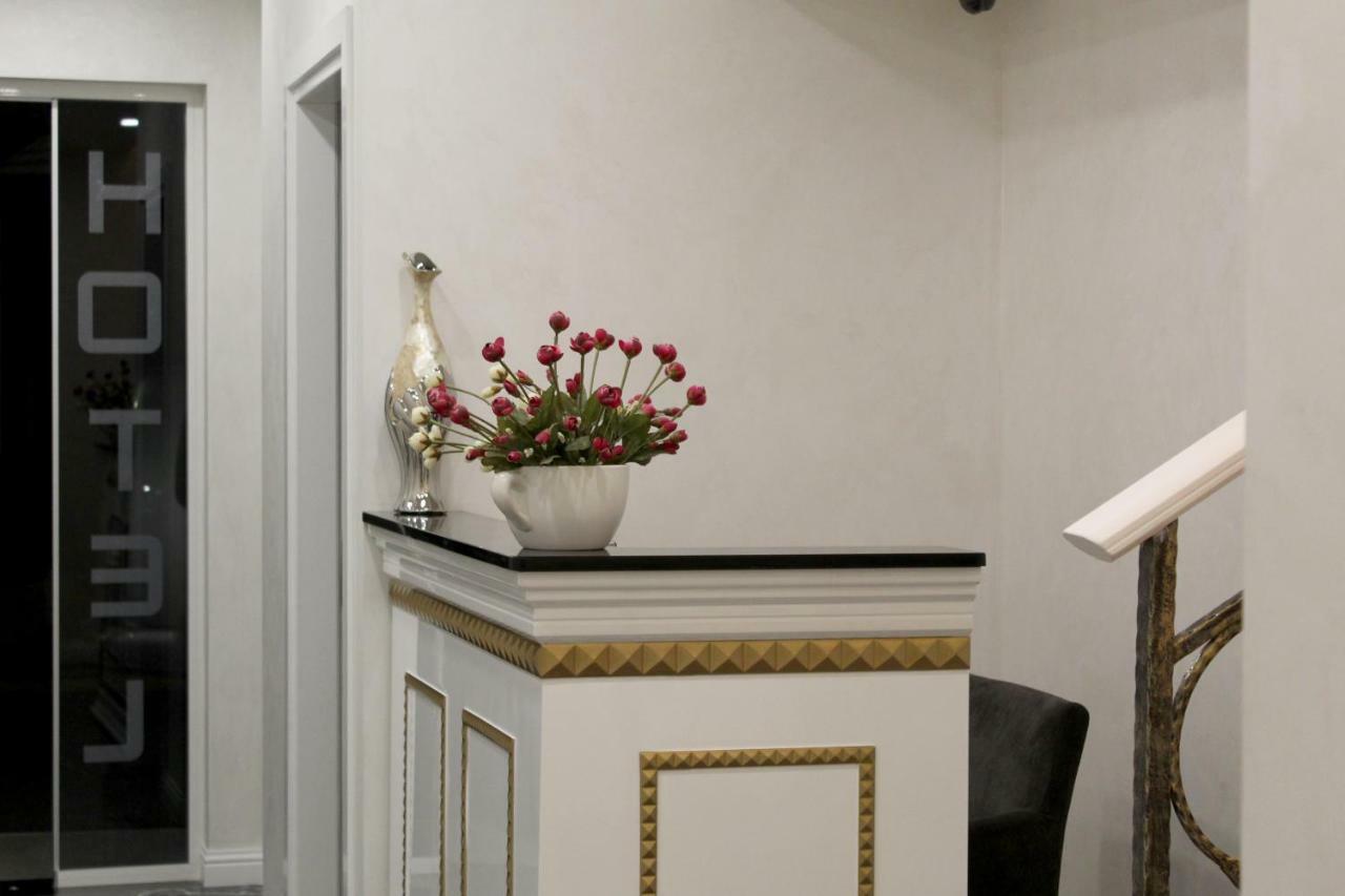 Ramel Hotel Тирана Екстер'єр фото