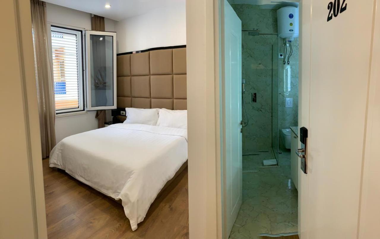 Ramel Hotel Тирана Екстер'єр фото