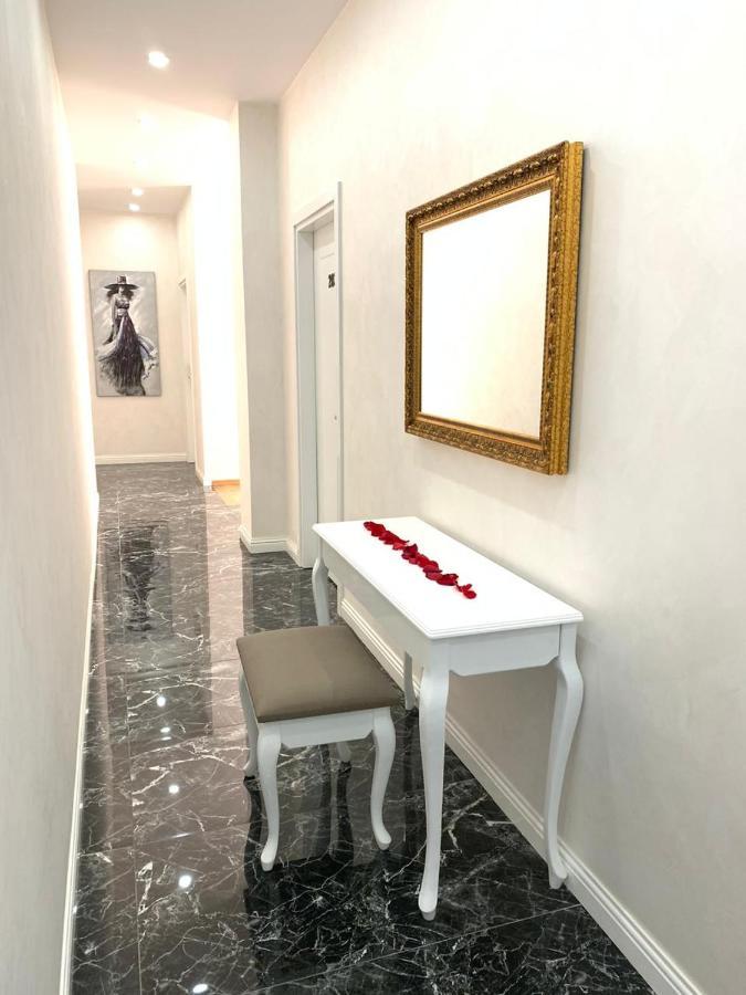 Ramel Hotel Тирана Екстер'єр фото